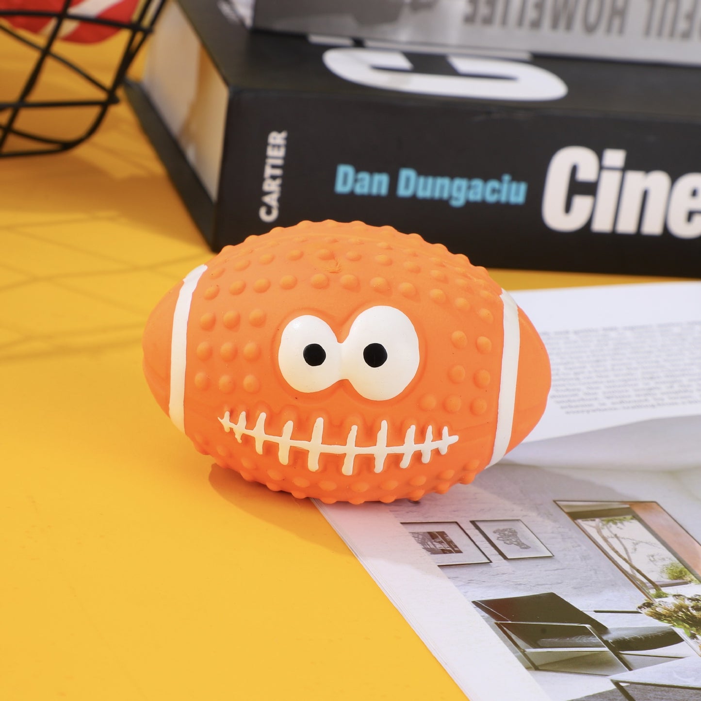 Dog toys, pet sound toys, chewable puppy teeth cleaning and training vinyl toys wholesale