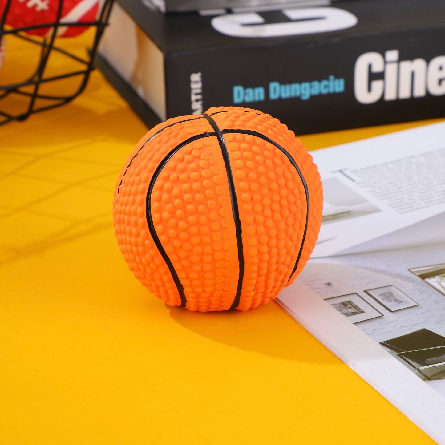 Dog toys, pet sound toys, chewable puppy teeth cleaning and training vinyl toys wholesale