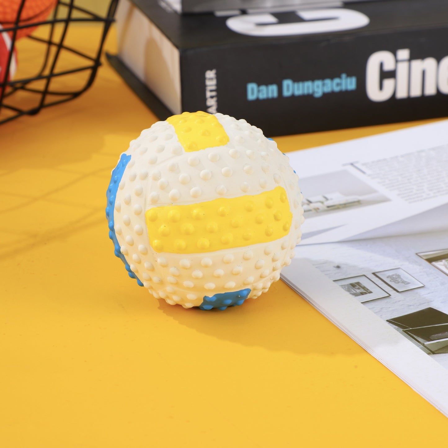 Dog toys, pet sound toys, chewable puppy teeth cleaning and training vinyl toys wholesale